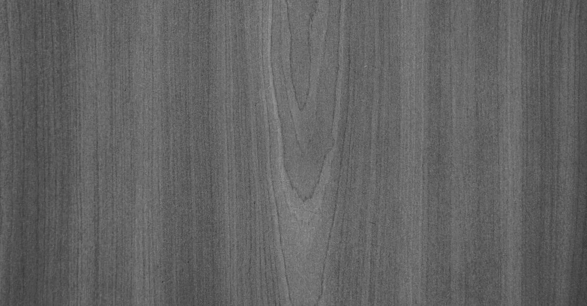 découvrez l'art du placage de bois : techniques, conseils et inspirations pour sublimer vos meubles et créations en bois avec des finitions élégantes et durables.