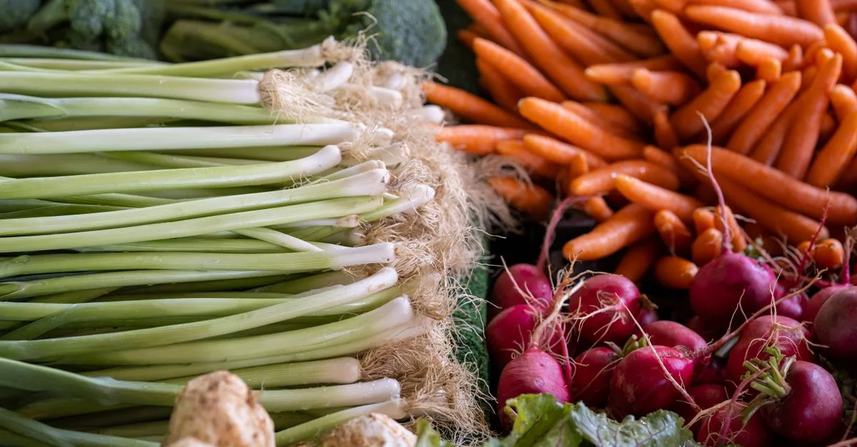 découvrez les producteurs locaux et soutenez l'économie de votre région en choisissant des produits frais et authentiques directement issus de nos artisans.