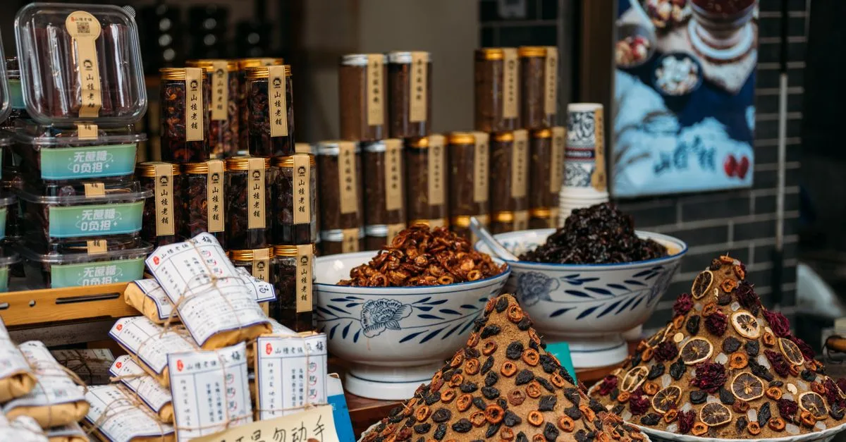 découvrez les produits locaux d'exception, authentiques et savoureux, issus de savoir-faire traditionnels uniques à chaque région.