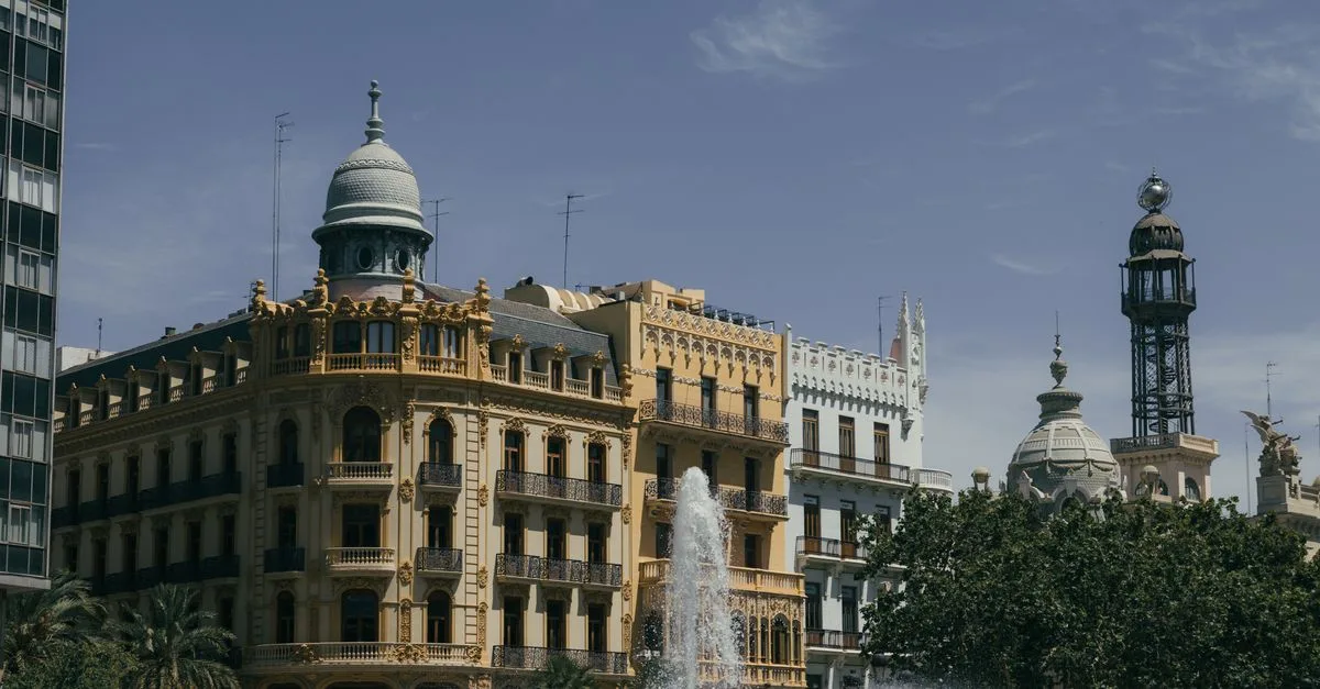 découvrez les meilleurs sites touristiques de valence, entre culture, histoire et paysages magnifiques pour un séjour inoubliable.