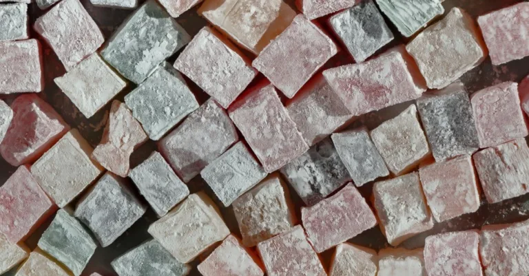 découvrez une sélection irrésistible de douceurs sucrées pour toutes les envies et tous les goûts.